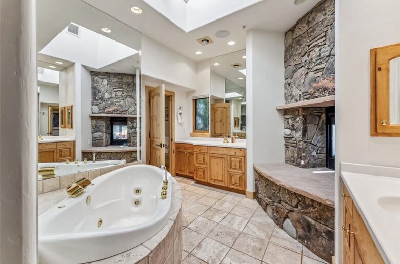 Silverthorne Mountain Retreat with Panoramic Views - Silverthorne, Colorado