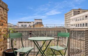 Refined Urban Living Near St. Pancras - London, United Kingdom