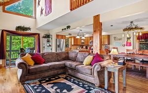 Blue Ridge Cabin with Panoramic Views & Wraparound Decks - Maggie Valley, North Carolina