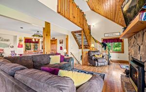 Blue Ridge Cabin with Panoramic Views & Wraparound Decks - Maggie Valley, North Carolina