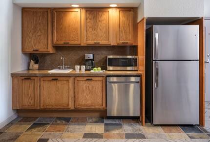 Two-Bedroom Alpine Villa | Sheraton Mountain Vista Villas, Avon / Vail Valley - Avon, Colorado