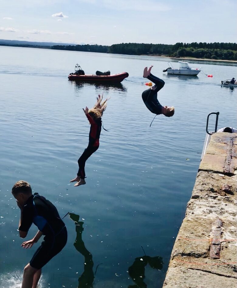 Kids love swimming or crab fishing in front of house