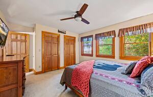Blue Ridge Cabin with Panoramic Views & Wraparound Decks - Maggie Valley, North Carolina