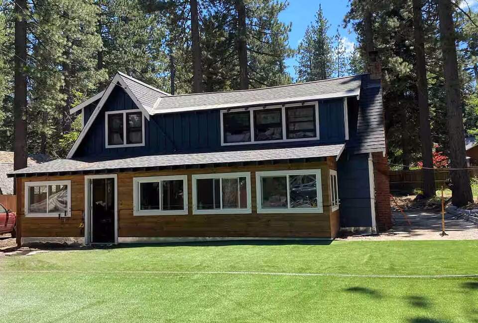 West Shore Tahoe Cabin walk to the Lake - Tahoe City, California