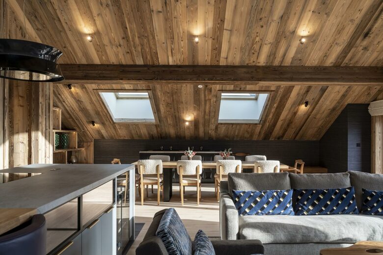 Méribel Penthouse Chalet with Panoramic Views - Les Allues, France
