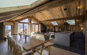 Méribel Penthouse Chalet with Panoramic Views - Les Allues, France