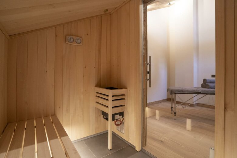 Méribel Penthouse Chalet with Panoramic Views - Les Allues, France