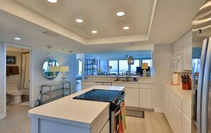 New Smyrna Beach Getaway With Panoramic Ocean Views - New Smyrna Beach, Florida