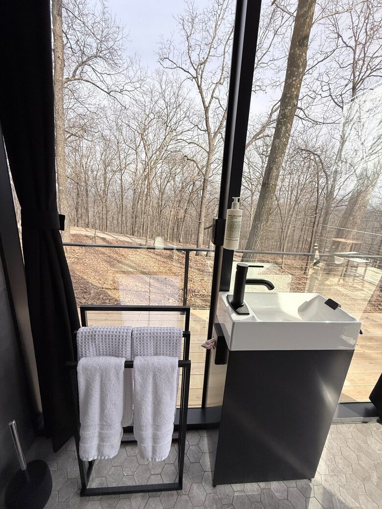 Luxury Lake View Sauna Retreat on the Boston Scenic Loop - Mountainburg, Arkansas
