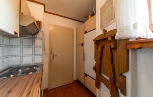 Elegant Ground-Floor Apartment with Shared Spa Access - Madulain, Switzerland
