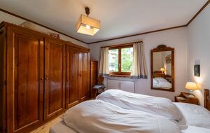Elegant Ground-Floor Apartment with Shared Spa Access - Madulain, Switzerland