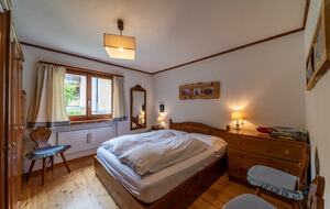 Elegant Ground-Floor Apartment with Shared Spa Access - Madulain, Switzerland