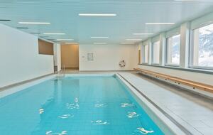 Elegant Ground-Floor Apartment with Shared Spa Access - Madulain, Switzerland