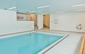 Elegant Ground-Floor Apartment with Shared Spa Access - Madulain, Switzerland