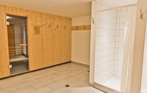 Elegant Ground-Floor Apartment with Shared Spa Access - Madulain, Switzerland