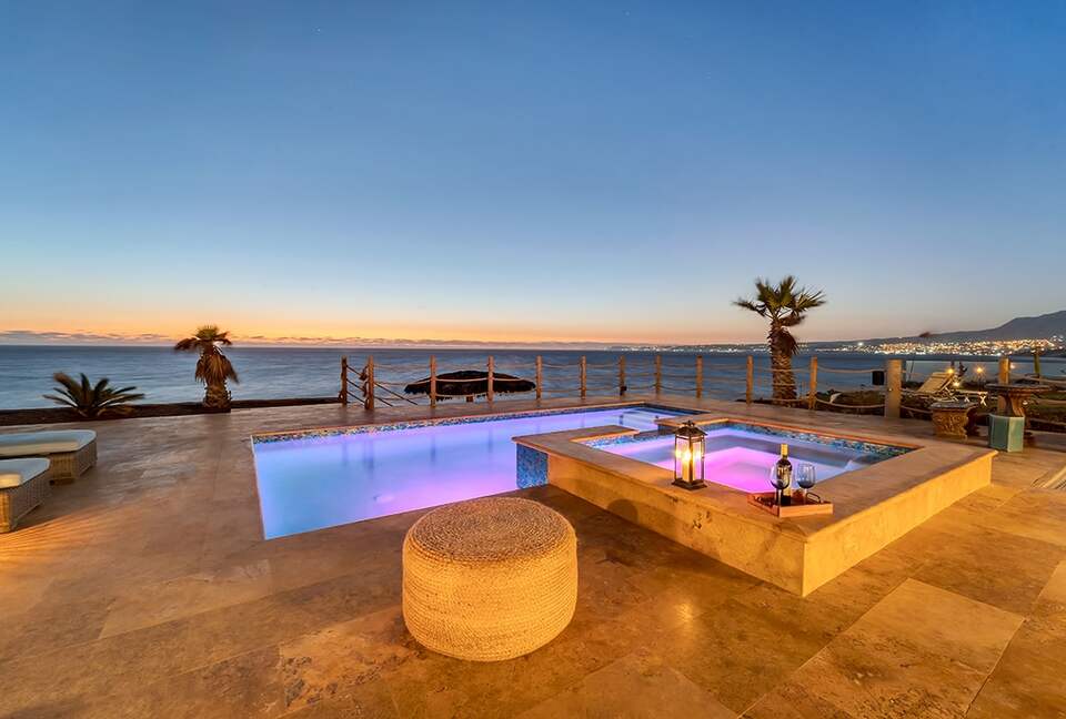 Pacific Horizon Estate with Private Beach Access - Rosarito, Mexico