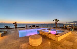 Pacific Horizon Estate with Private Beach Access - Rosarito, Mexico