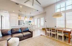 Coastal Luxury in Palmilla Beach Community - Port Aransas, Texas