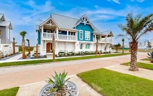 Coastal Luxury in Palmilla Beach Community - Port Aransas, Texas