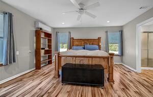 Sherman Country Retreat with Expansive Living - Sherman, Texas