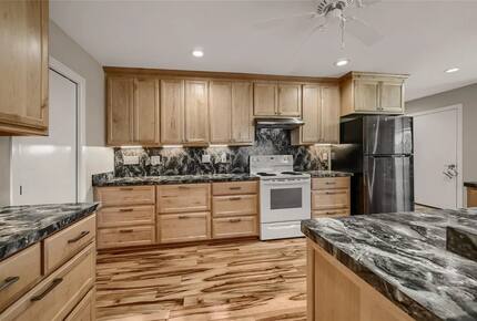 Sherman Country Retreat with Expansive Living - Sherman, Texas