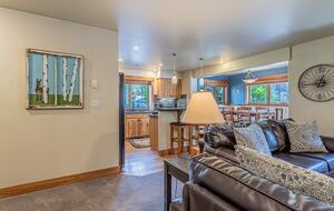 Stone Hearth Retreat at Ore House Plaza - Steamboat Springs, Colorado