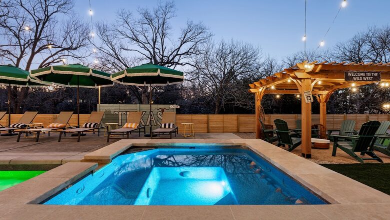 Contemporary Texas Retreat with Resort Backyard - Round Rock, Texas