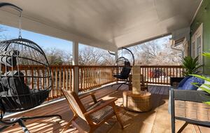 Contemporary Texas Retreat with Resort Backyard - Round Rock, Texas