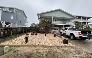 Classic Oceanfront Retreat on Holden Beach - Holden Beach, North Carolina