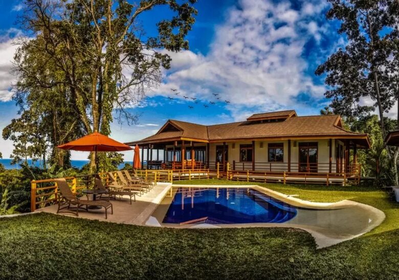 Luxury Villa Overlooking Ocean with Private Golf Course - Cahuita, Costa Rica
