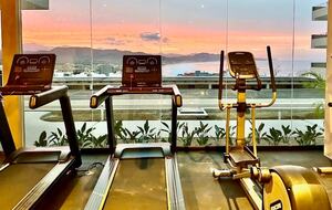 Luxury Oceanfront Retreat with Resort Amenities - Los Cerritos, Mexico