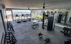 Luxury Oceanfront Retreat with Resort Amenities - Los Cerritos, Mexico