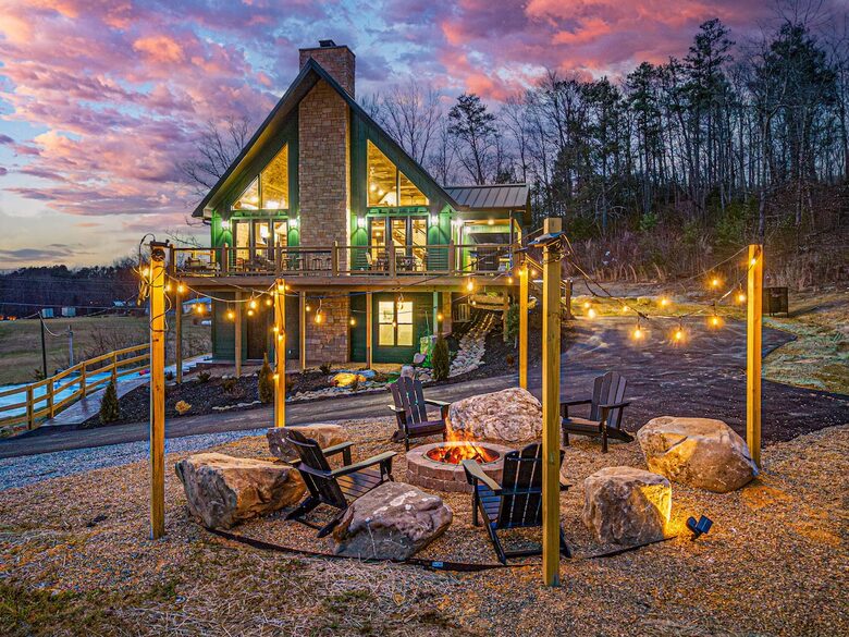 Luxury Cabin Near Pigeon Forge with Indoor Pool, Sports Court & Theater - Sevierville, Tennessee