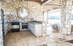 Waterfront Luxury on Lake LBJ | Dock, Outdoor Kitchen & Sunset Views - Horseshoe Bay, Texas
