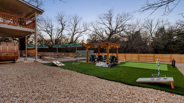 Contemporary Texas Retreat with Resort Backyard - Round Rock, Texas