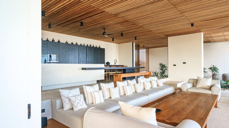 Fully Staffed Lombok Retreat with Private Pool & Gym - Lombok Island, Indonesia