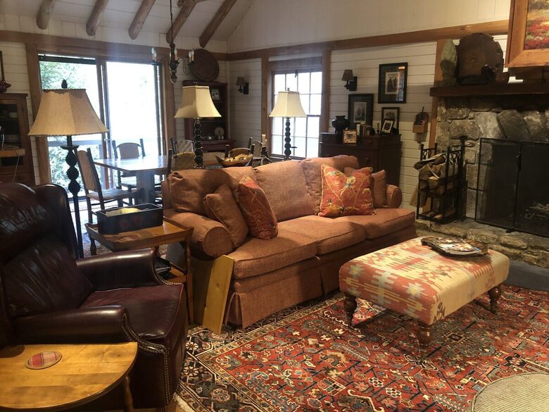 Cozy Highlands Escape on 3 Acres with Creek - Highlands, North Carolina