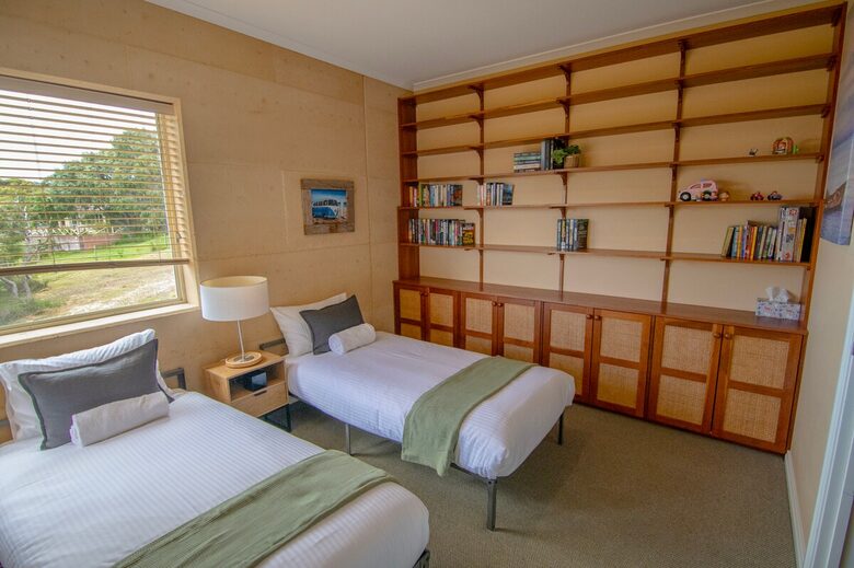 Coastal Retreat Known for Its Peaceful Ocean View Living - Goode Beach, Australia