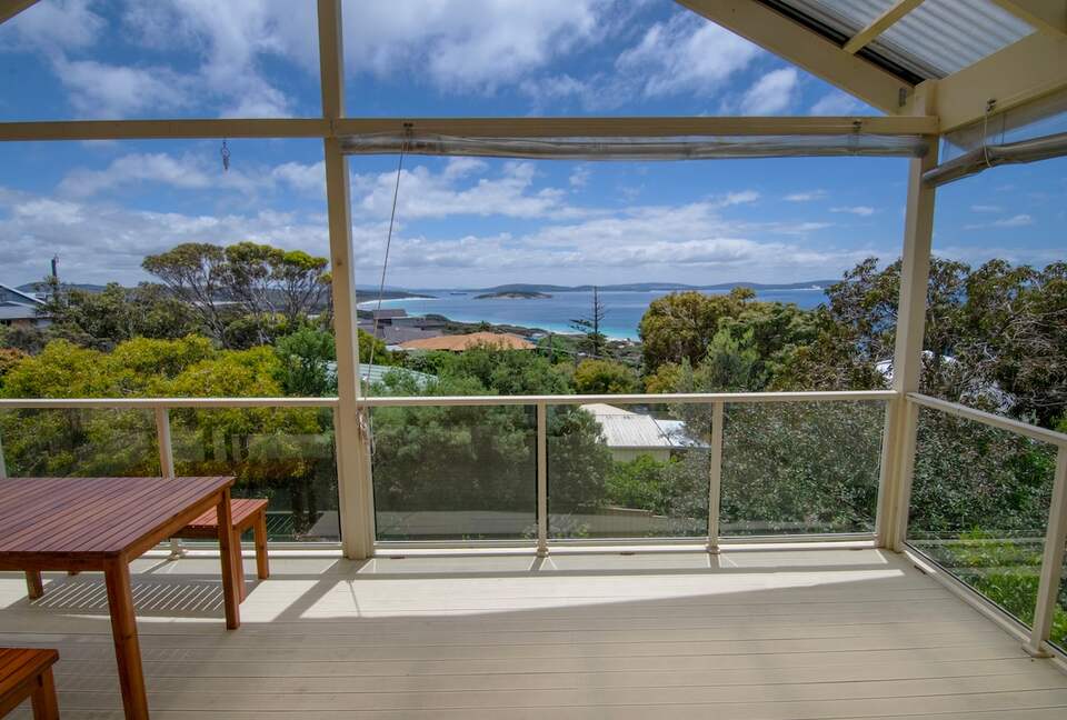 Coastal Retreat Known for Its Peaceful Ocean View Living - Goode Beach, Australia