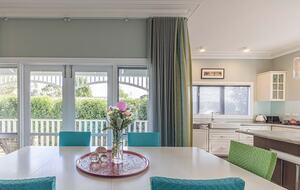 Elegant Victorian Retreat in the Heart of Woodend - Woodend, Australia
