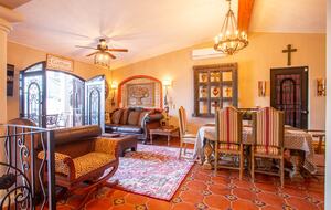 Spanish Colonial Beachfront Retreat in Cruz de Huanacaxtle - Cruz de Huanacaxtle, Mexico