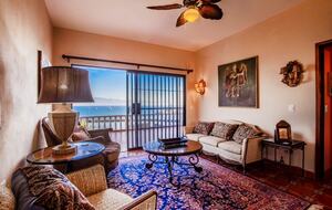Spanish Colonial Beachfront Retreat in Cruz de Huanacaxtle - Cruz de Huanacaxtle, Mexico