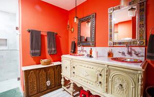Spanish Colonial Beachfront Retreat in Cruz de Huanacaxtle - Cruz de Huanacaxtle, Mexico