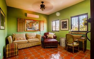 Spanish Colonial Beachfront Retreat in Cruz de Huanacaxtle - Cruz de Huanacaxtle, Mexico