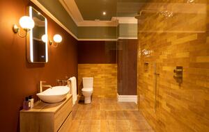 Victorian Grace on Harlow Moor Drive - Harrogate, United Kingdom