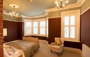 Victorian Grace on Harlow Moor Drive - Harrogate, United Kingdom