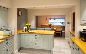 Victorian Grace on Harlow Moor Drive - Harrogate, United Kingdom