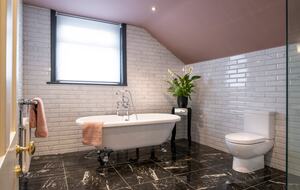 Victorian Grace on Harlow Moor Drive - Harrogate, United Kingdom