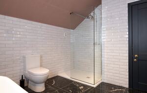 Victorian Grace on Harlow Moor Drive - Harrogate, United Kingdom