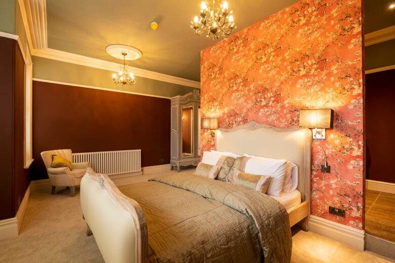 Victorian Grace on Harlow Moor Drive - Harrogate, United Kingdom